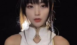 小慧君吃瓜网红视频